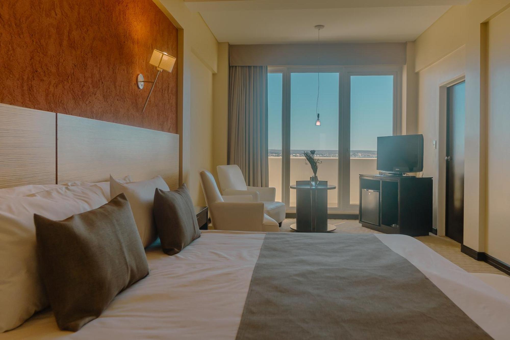 Rayentray Grand Hotel Puerto Madryn Luaran gambar
